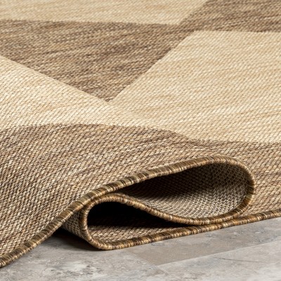 Grandeur Beige Synthetic 8' x 10' Transitional Indoor/Outdoor Rug