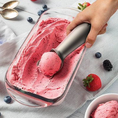 Ototo Holiday Gift Stainless Steel Ice Cub Bear Ice Cream Scoop