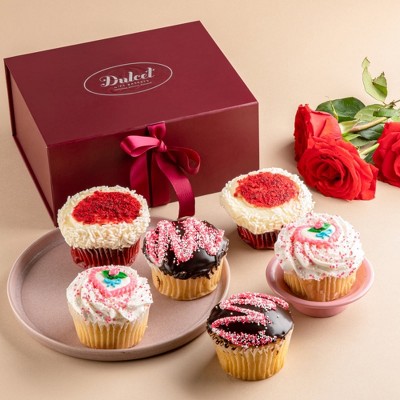 Dulcet Gift Baskets Valentine’s Day Heart Cupcake Assortment
