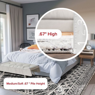 Braided Square Gray Geometric Easy Care Area Rug, 6' 7" x 9'