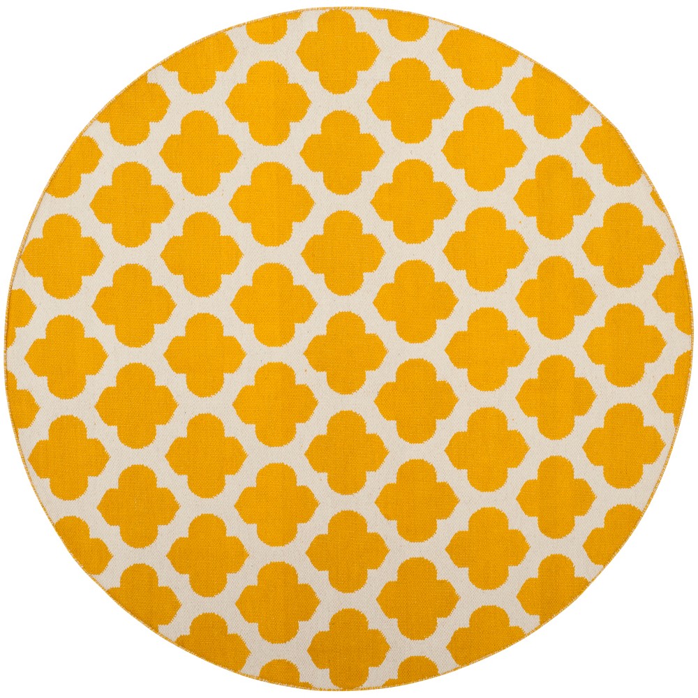 6' Quatrefoil Design Woven Round Area Rug Yellow/Ivory - Safavieh