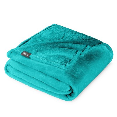 Microplush Fleece Bed Blanket by Bare Home