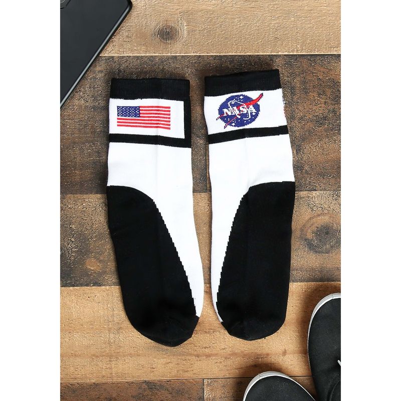 HalloweenCostumes.com One Size Fits Most  Astronaut Kids Socks, Black/White, 1 of 3