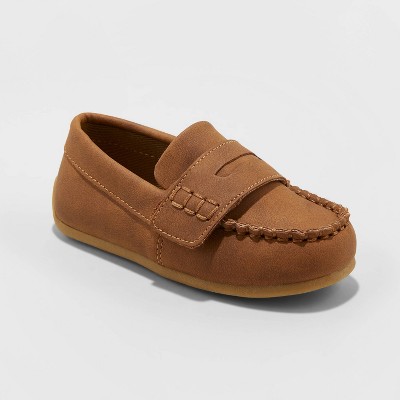 boys tan boat shoes