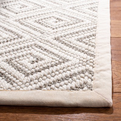 Ivory Geometric Hand-Knotted Wool and Synthetic Rug, 5'x8'