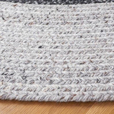Handwoven Braided Black/Light Grey Synthetic 6' Round Area Rug