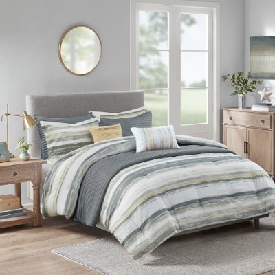 Lyngins 8-Piece Seersucker Comforter & Quilt Set – Watercolor Stripe Print, Hypoallergenic, Machine Washable, Full/Queen Bedding Set