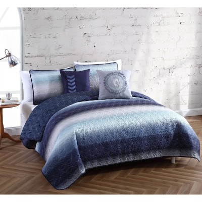 navy and gray quilt