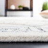 Casablanca CSB988 Hand Tufted Area Rug  - Safavieh - 4 of 4