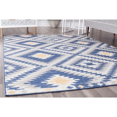 Soleil Reversible Blue Synthetic 5' x 7' Stain-Resistant Area Rug