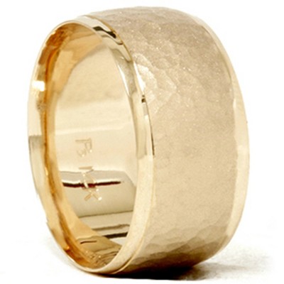 Pompeii3 Hammered Beveled Wedding Band 14K Yellow Gold