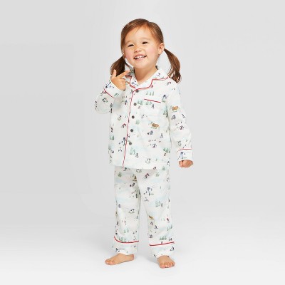 Toddler Holiday Ski Scene Pajama Set White - Hearth & Hand