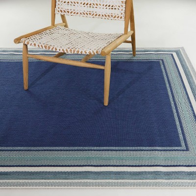 Kalena Blue and White Braided Synthetic 8' x 10' Indoor/Outdoor Rug