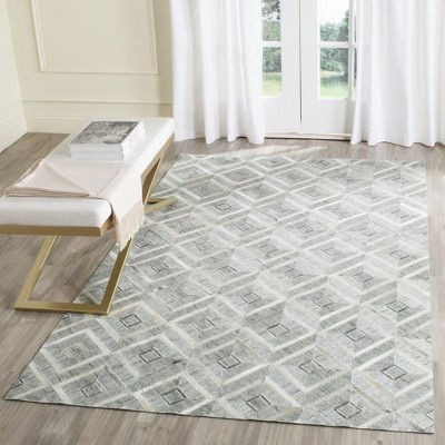 Ivory Geometric Handmade Cowhide & Viscose Area Rug - 4' x 6'