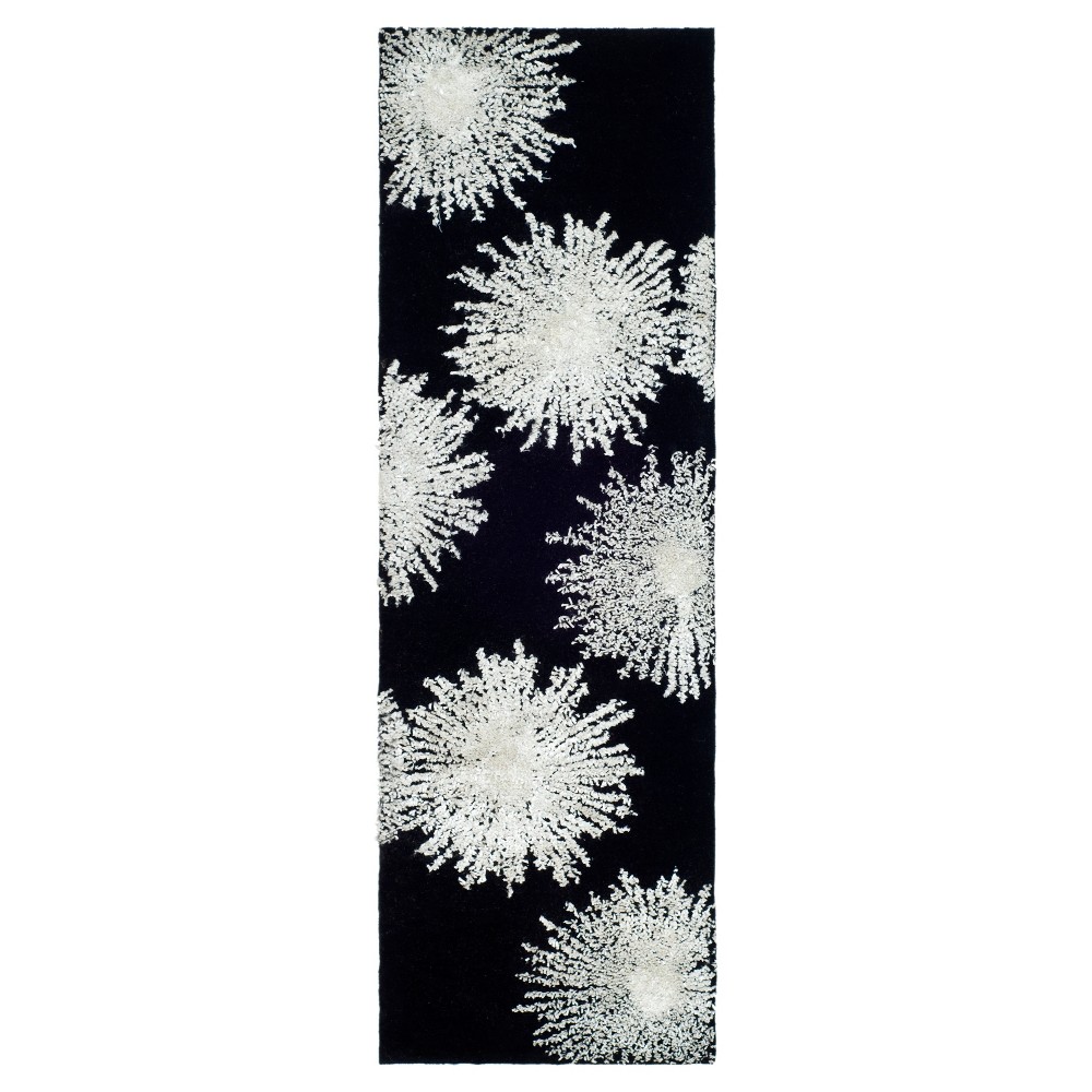 2'6inx10' Runner Amsterdam Black/White - Safavieh