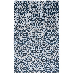 Metro MET377 Hand Tufted Indoor Rugs - Safavieh - 1 of 4