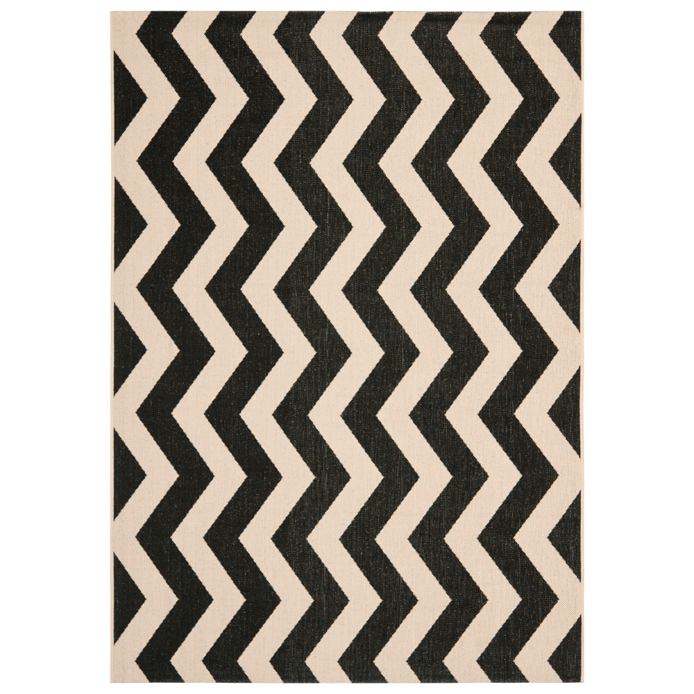 4'X5'7in Courtyard Ayden Chevron Outdoor Rug - Black/Beige - Safavieh