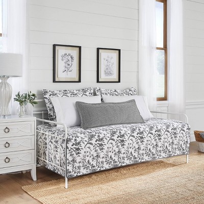 Target daybed hot sale bedding