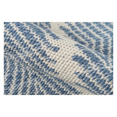 Denim and White Geometric Trellis Hand-Woven Area Rug 2' x 3'