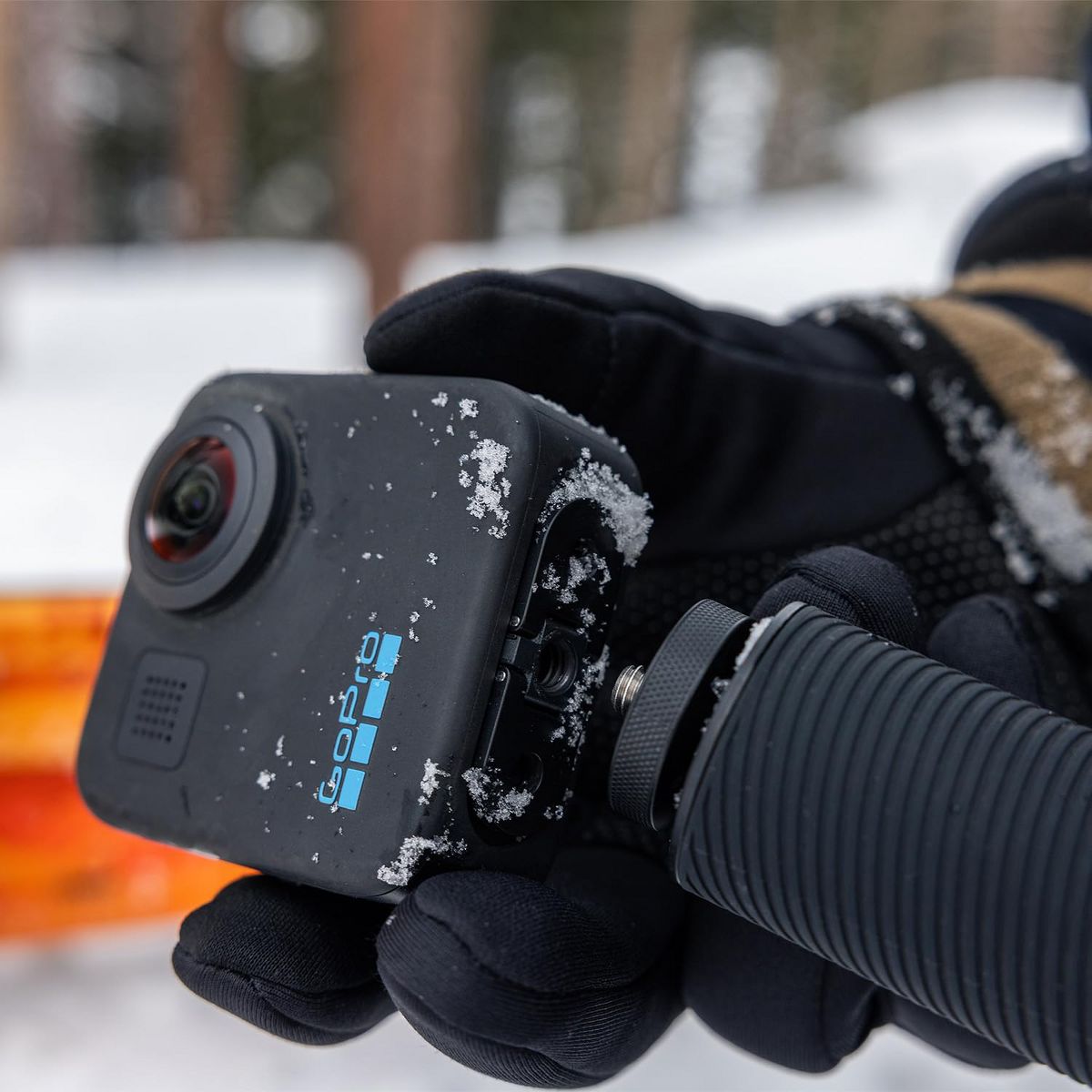 GoPro MAX Waterproof 360 + Traditional Camera with Touch Screen Spherical 5.6K30 HD Video 16.6MP 360 Photos 1080p Live Streaming Stabilization - thumbnail 7
