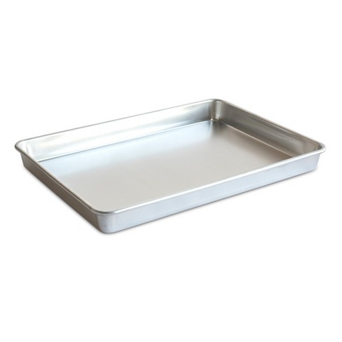 Nordic Ware Naturals Big Batch Pan