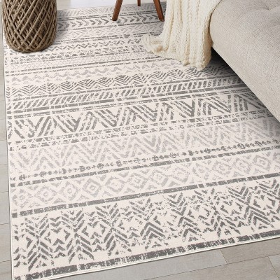 Gray Geometric Synthetic Easy Care Area Rug 7'10" x 10'