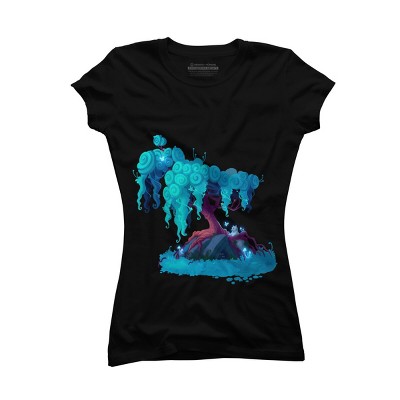 Junior's Design By Humans The Wolf Tree By wailingwolf T-Shirt