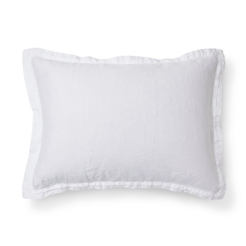 white pillow shams with black trim