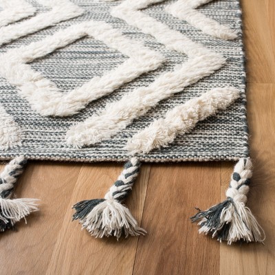 Ivory and Gray Tufted Wool Rectangular Area Rug