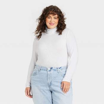 Women's Long Sleeve Mock Turtleneck T-Shirt - Universal Thread™