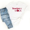 Simply Sage Market Teacher Mode Apple Short Sleeve Tee - M - White - 3 of 4