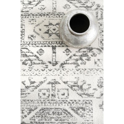 Gray 5' x 7' Reversible Synthetic Area Rug