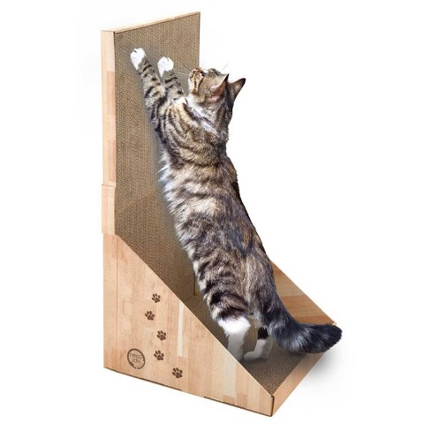 Wall mounted cat outlet scratcher