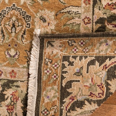 Heirloom Gold & Green Wool 6' x 9' Hand-Knotted Rug