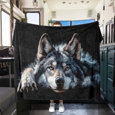 Four Season Flannel Throw Blanket with Grey Wolf Print, Versatile All-Weather Polyester Wolf-Themed Nap Blanket.
