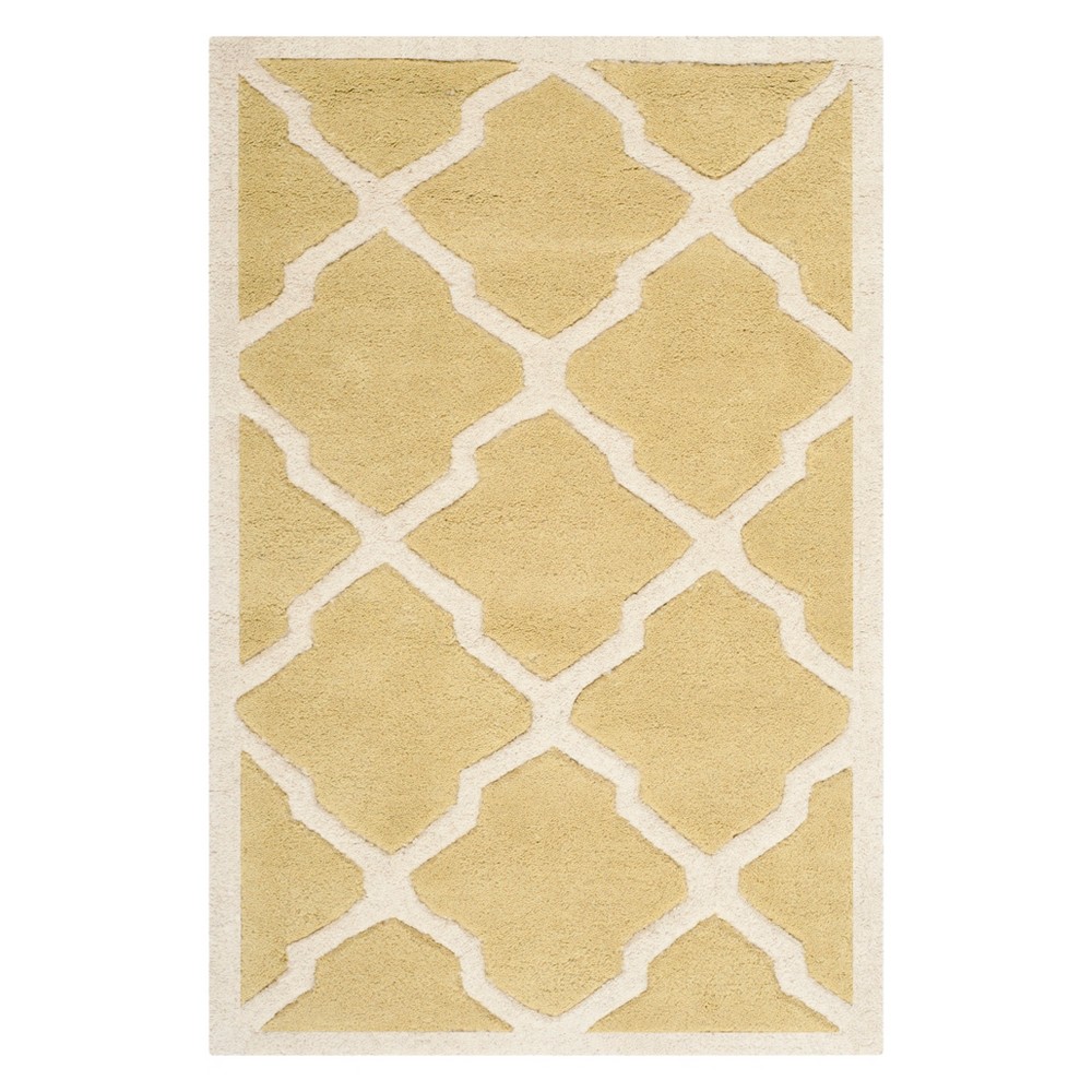 2'x3' Quatrefoil Design Tufted Accent Rug Light Gold/Ivory - Safavieh