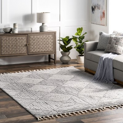 Light Grey Geometric Synthetic 7x9 Tasseled Area Rug
