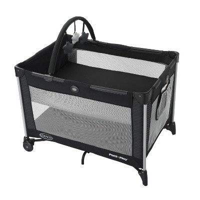 Setting up bassinet hot sale graco pack play