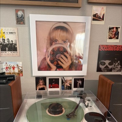【新品】サブリナ Sabrina's Fruitcake Recipeレコード Amazon.com: Sabrina Carpenter's Fruitcake Recipe Exclusive Olive