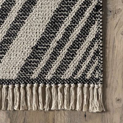 Luxurious Gray Cotton Geometric Tassel Area Rug 5' x 8'
