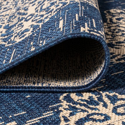 Navy/Beige Medallion 4'x6' Reversible Indoor/Outdoor Rug