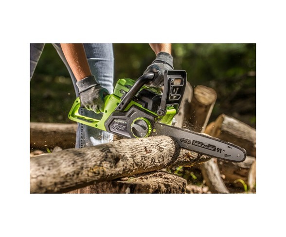 14" 40 Volts, 72 Watts Cordless Lithium Chain Saw - Green - Earthwise