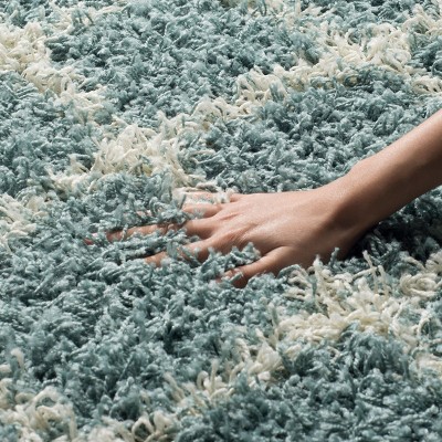 Seafoam and Ivory Synthetic Shag Area Rug, 3' x 5'