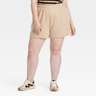 Women's Leisure Studio Mid-Thigh Fleece Shorts - Universal Thread™
