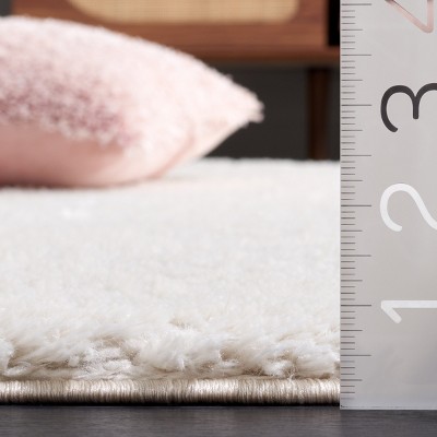 Ivory Geometric Shag Synthetic Area Rug, 4' x 6'