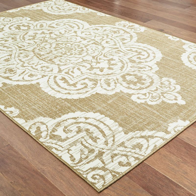 Madeline Overscale Medallion Patio Rug, 4 of 5