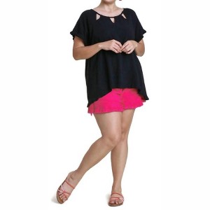 Women's Cut Out Frayed Fringe Top - umgee - 1 of 3