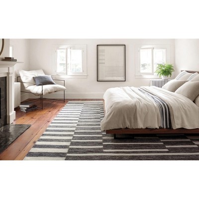 Heights Charcoal and Ivory Flat Woven Wool Rug, 3' x 5'