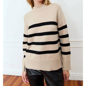 Women's Salvia Sweater - DELUC - 1 of 4