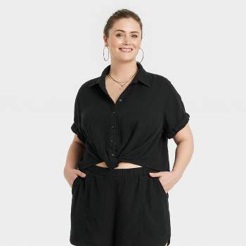 Women's Short Sleeve Collared Twist-Front Button-Down Shirt - Universal Thread™